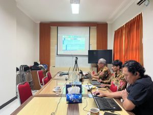 LPPM UMP Laksanakan Monev Hibah PKM Batch III Dana DPPM Kemendiktisaintek 2025 WhatsApp Image 2025 11 20 At 16.37.57 2 300x225
