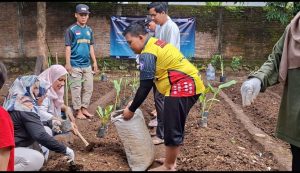 TIM ANESTESI UMP DUKUNG PENINGKATAN KESEHATAN MELALUI PROGRAM PEMBERDAYAAN KEMITRAAN MASYARAKAT (PKM) PENGABDIAN KEPADA MASYARAKAT KOMPETITIF NASIONAL BATCH III TAHUN 2025 B6 300x173